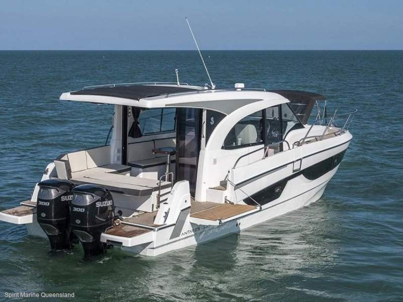 Beneteau Antares 11