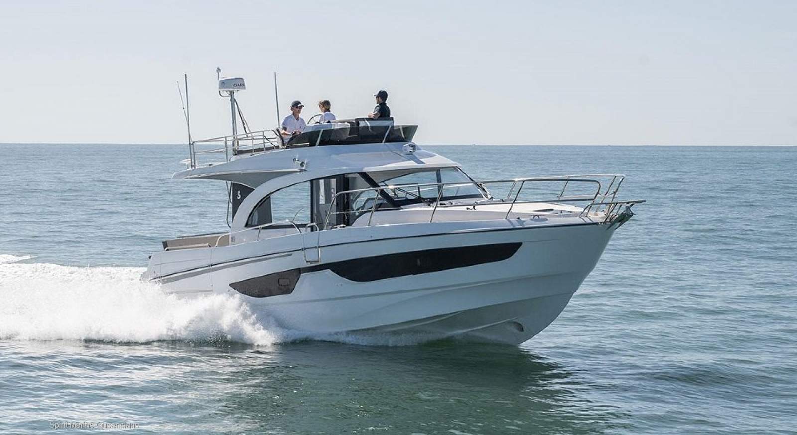 Beneteau Antares 11 Flybridge