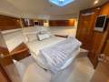 Riviera 60 Flybridge