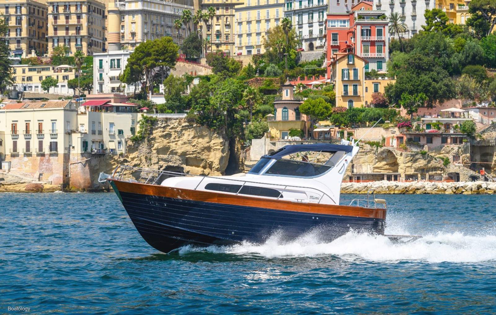 New Cantiere Mimi Srl 9 Cabin:Smooth, quiet ride with fuel-efficient offshore cruising capabilities