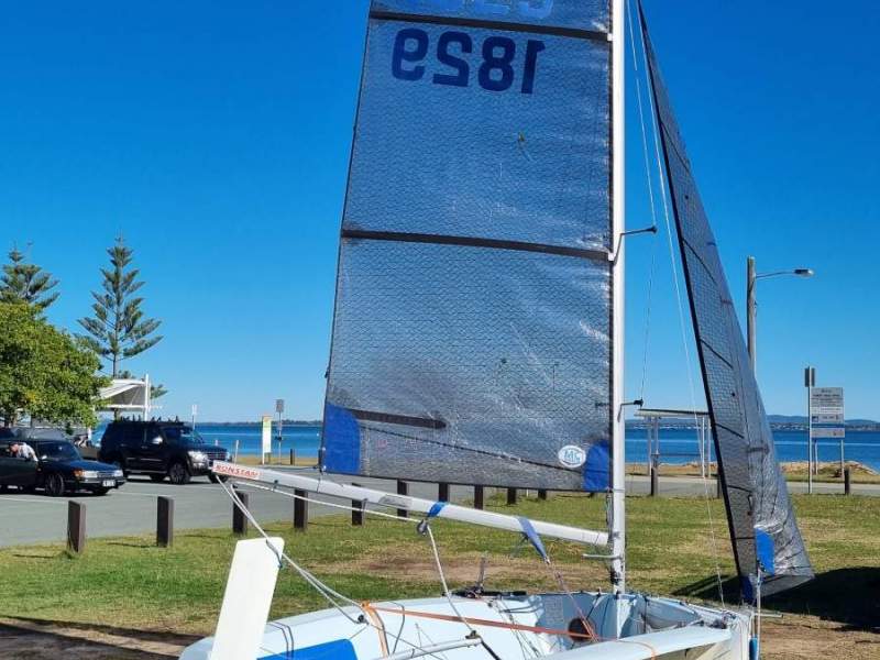 NS14 Sailing Dinghy