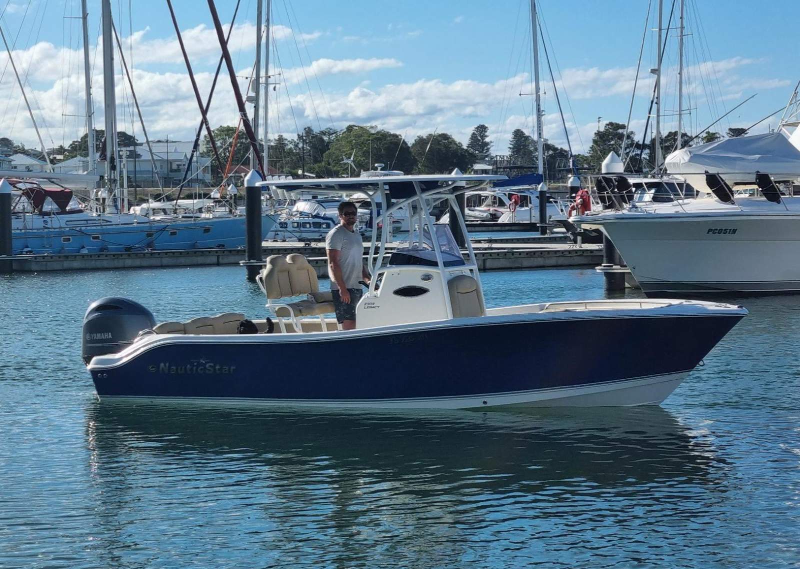 Nautic Star 2302 Legacy
