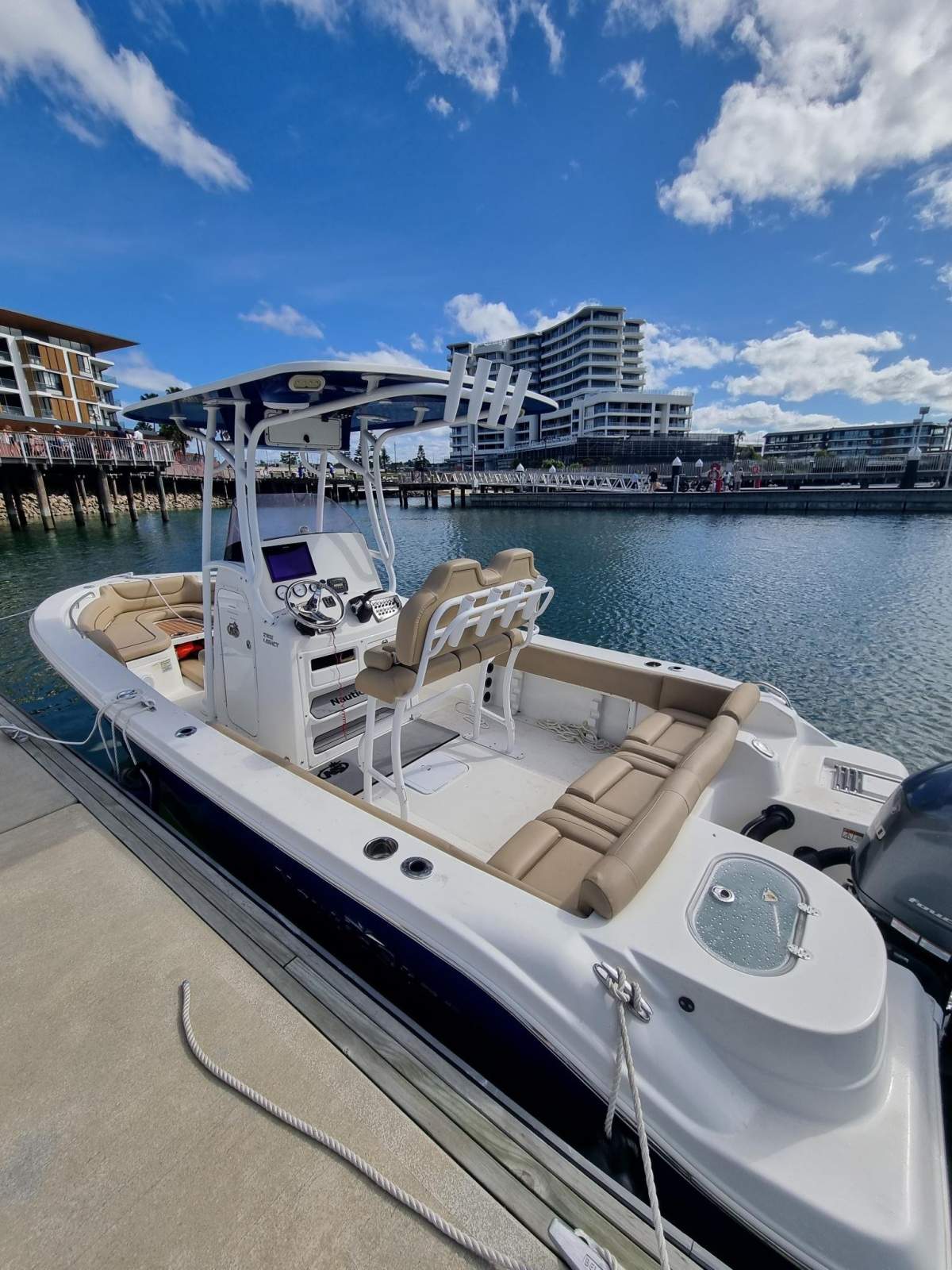 Nautic Star 2302 Legacy
