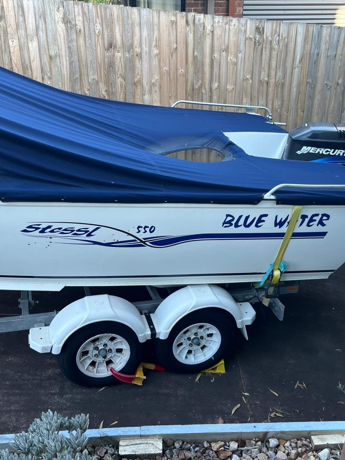 Stessl 550 Bluewater