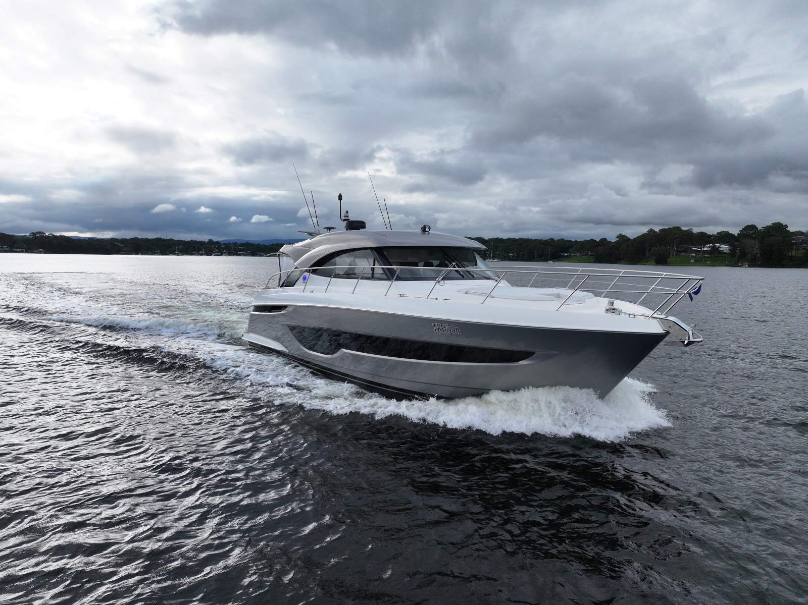 Riviera 4600 Sport Yacht Platinum Edition