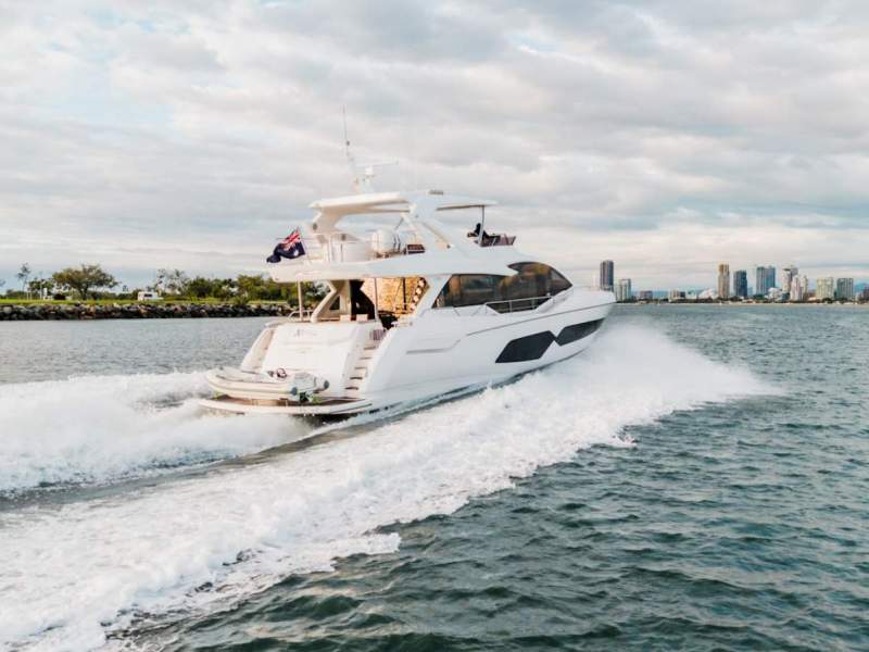 Sunseeker Yacht 76 VIEW AT SANCTUARY COVE BOAT SHOW 22-25 MAY 2025