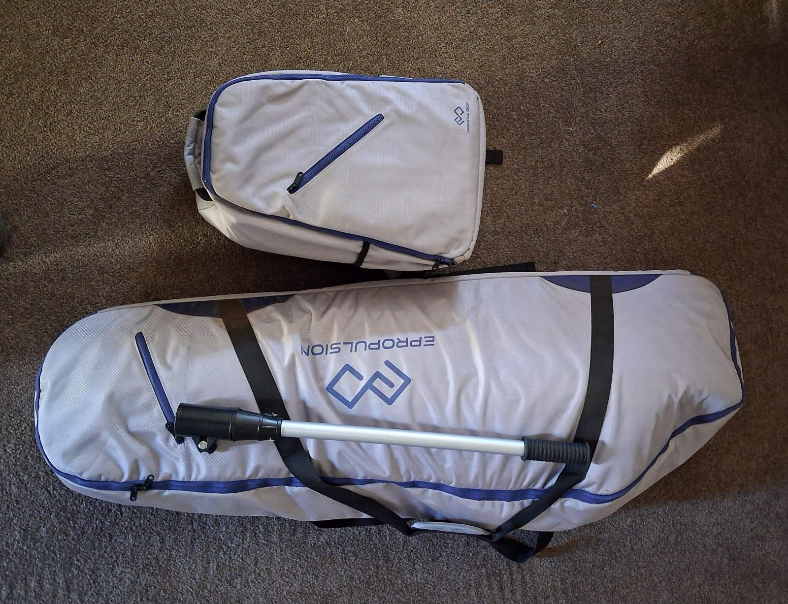 Takacat 340LX - including electric motor:Very high quality padded bags