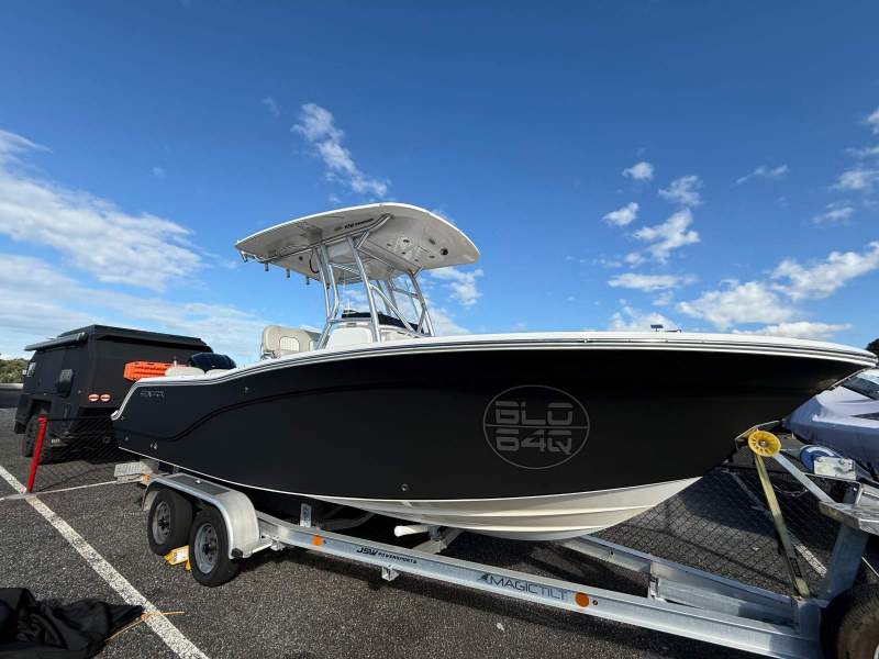 Sea Fox 228 Commander