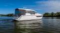 Sealine C330