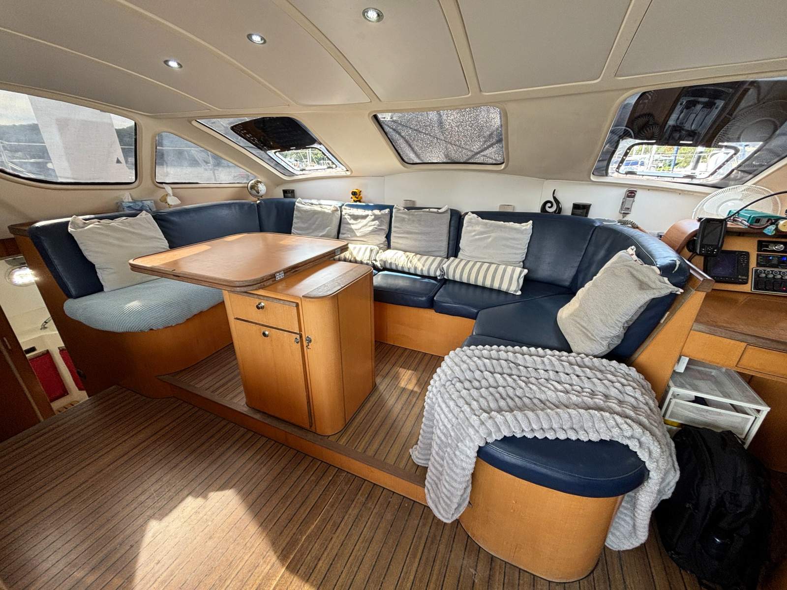 Catana Catamarans 471 Ocean Series