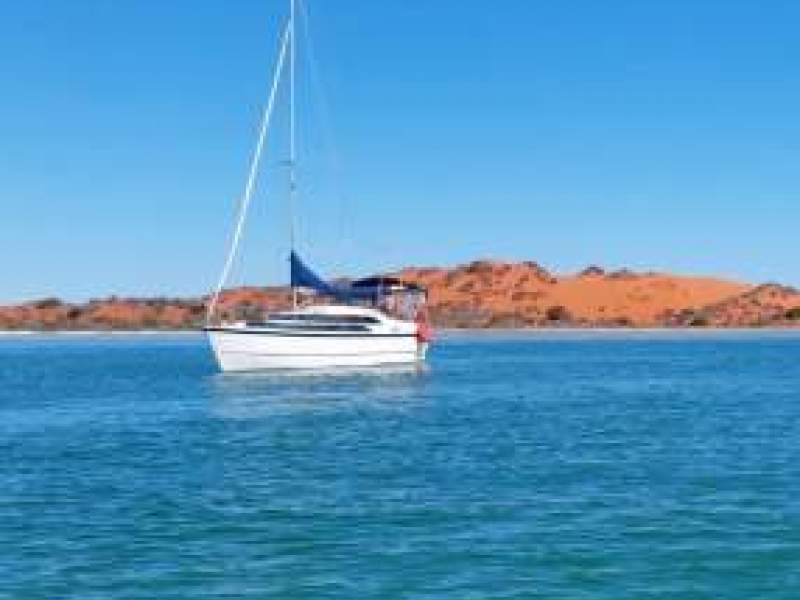 Macgregor 26M