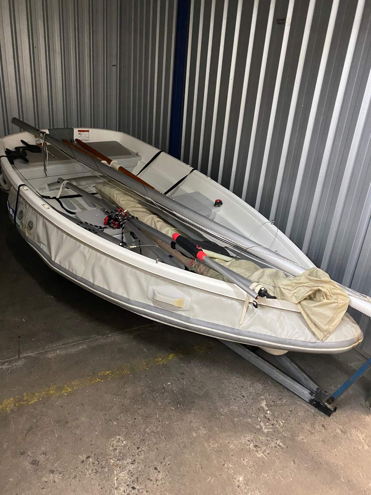 Walker Bay Rid 310 High Performance Sail Kit and 4HP Yamaha 4 Stroke
