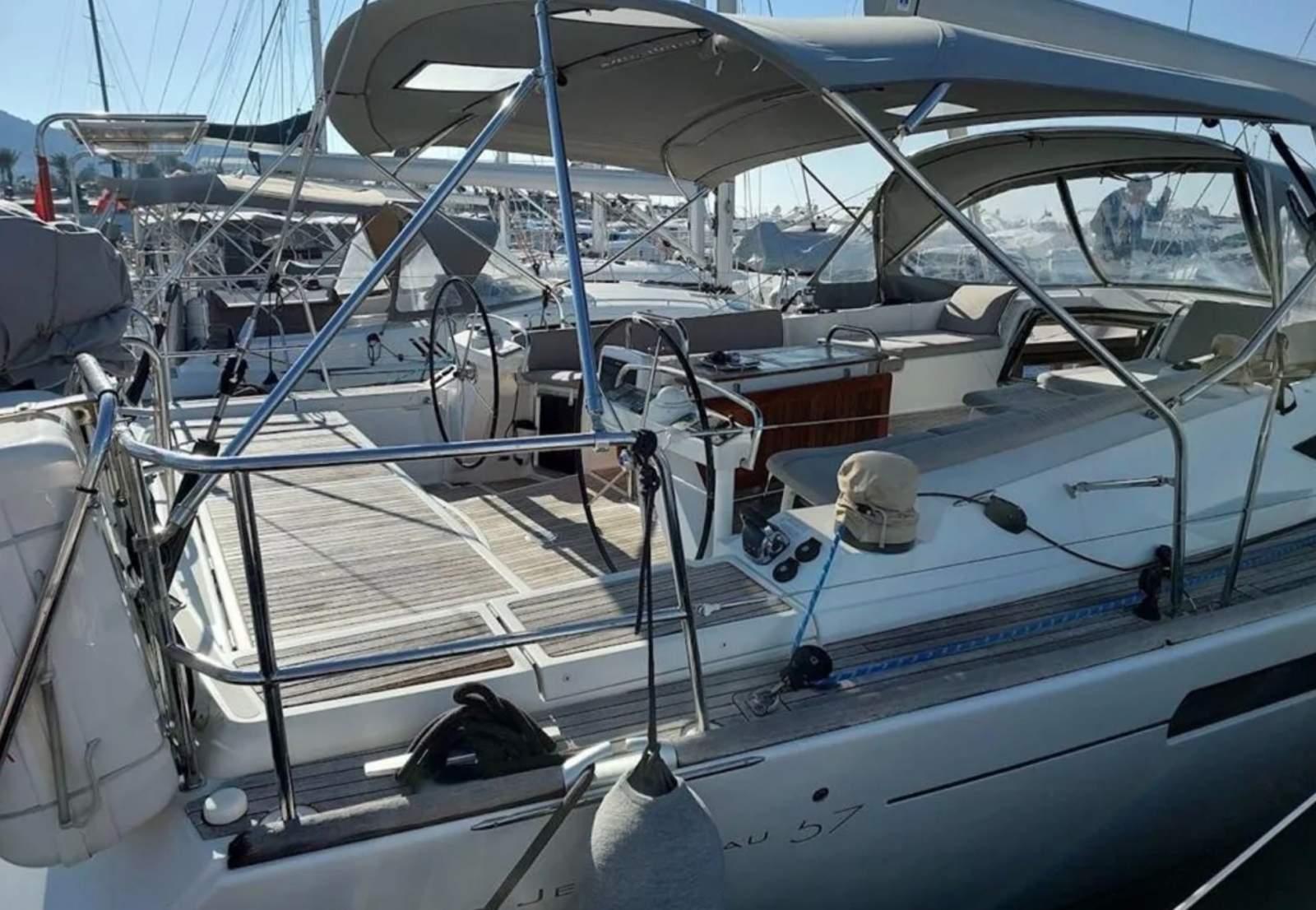 Jeanneau 57