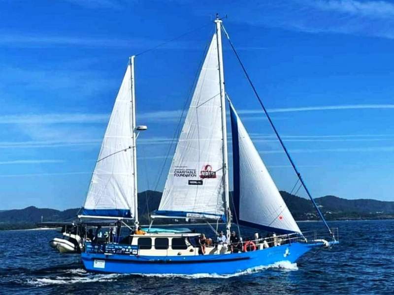 Roberts 45 Ketch Roberts Spray