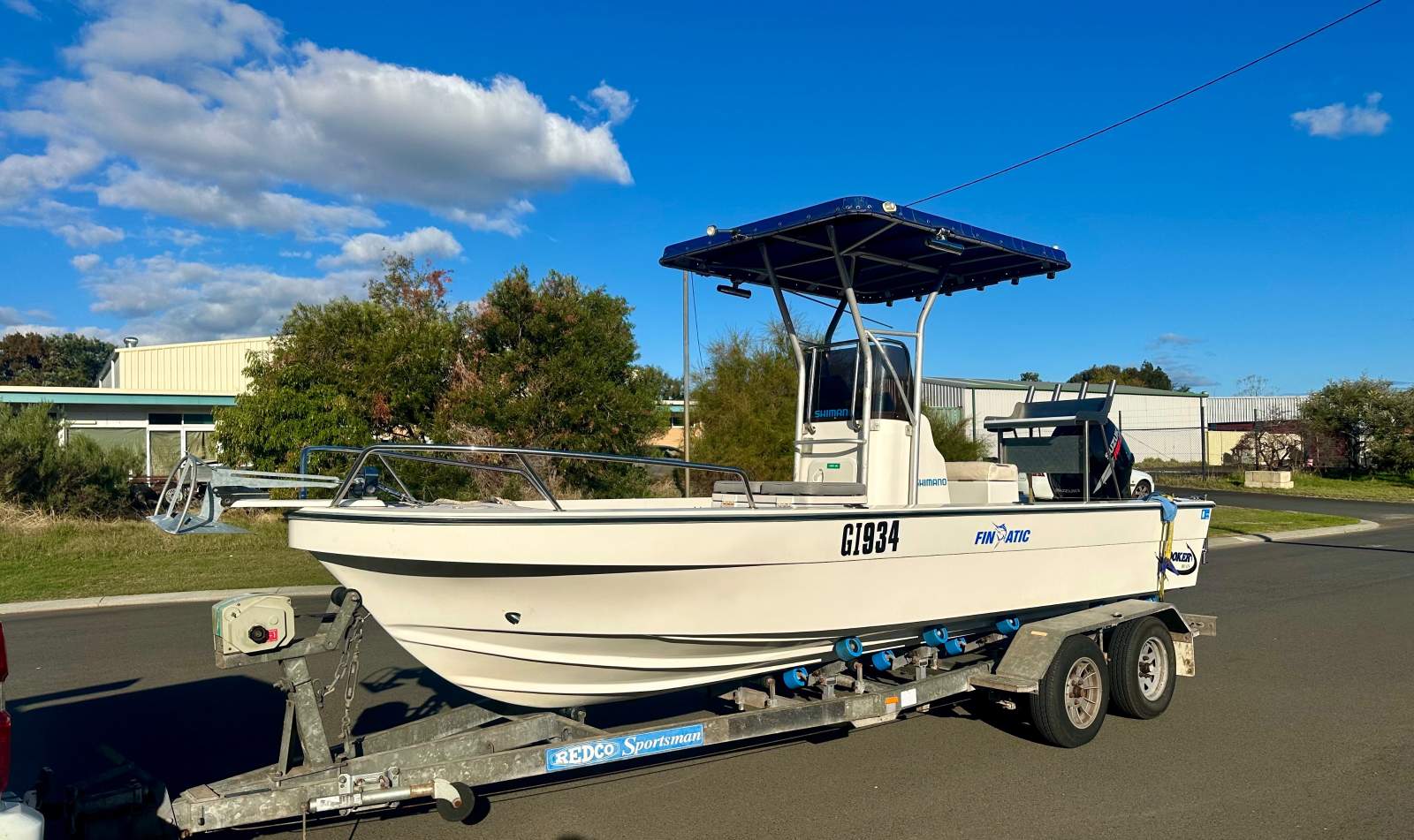 Hooker 6.0 Pro Fisherman Centre Console Great Condition Hooker 6.0 Pro Fisherman Centre Console Great Condition