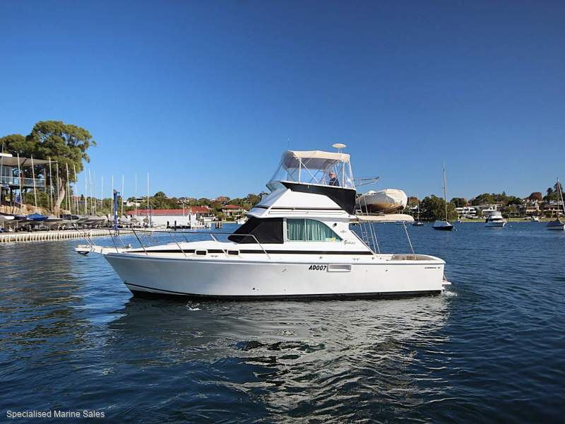 Caribbean 35 Flybridge Cruiser *** FAMILY FRIENDLY BOATING *** $149,000 ***