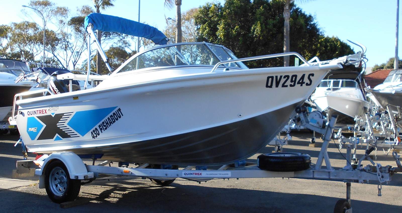 Quintrex 430 Fishabout
