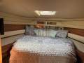 Sea Ray 515 Sundancer:Master cabin Queen bed