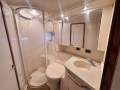 Sea Ray 515 Sundancer:Master Cabin ensuite