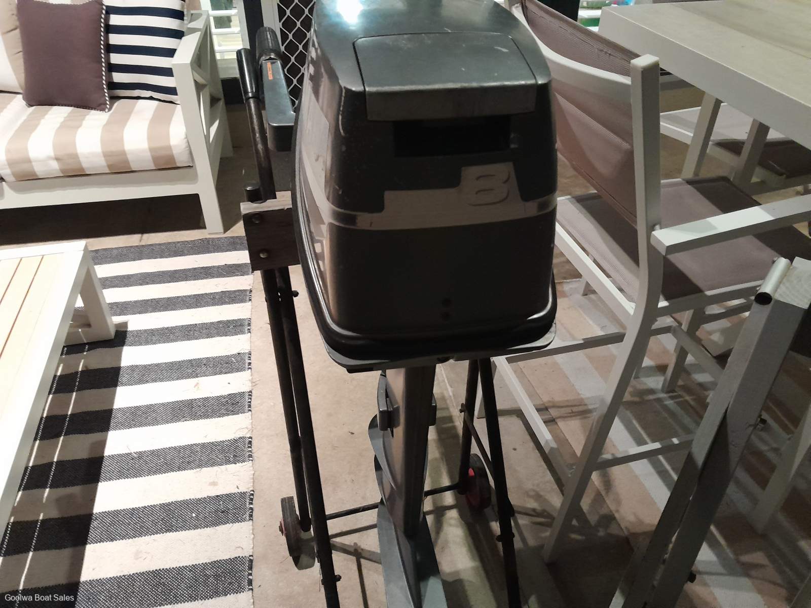 8HP Yamaha Longshaft Outboard