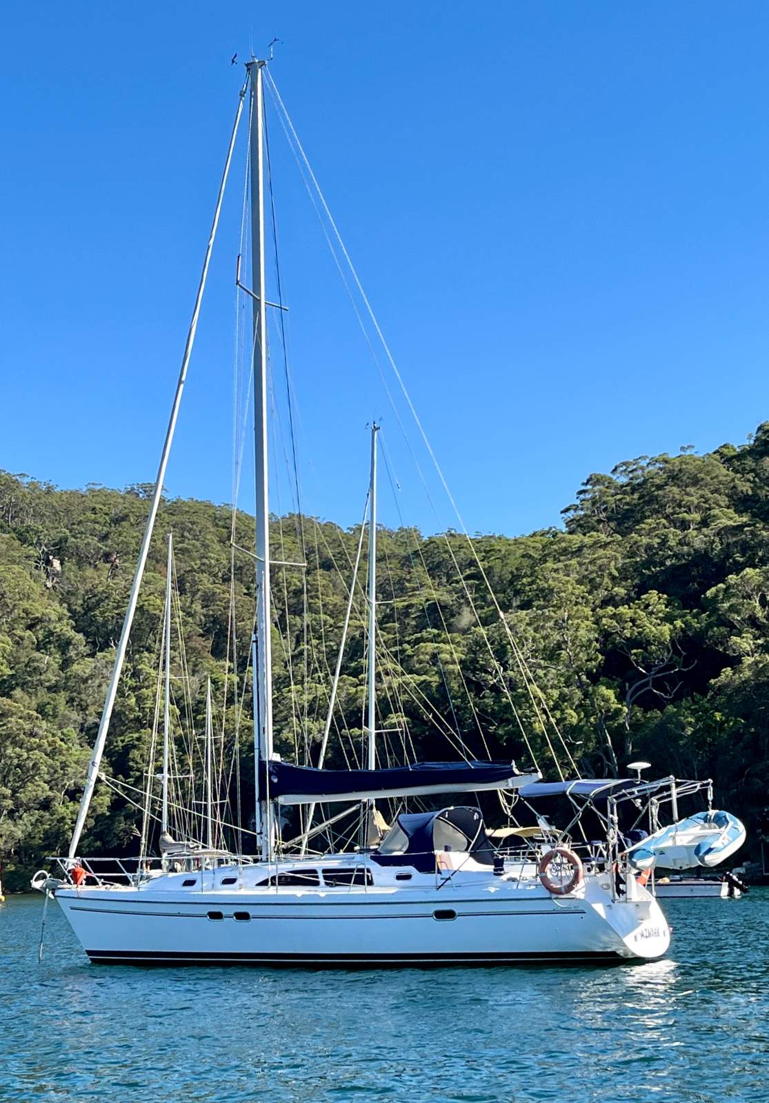 Catalina 387 39 foot 10 inches (All but 40 foot on deck)
