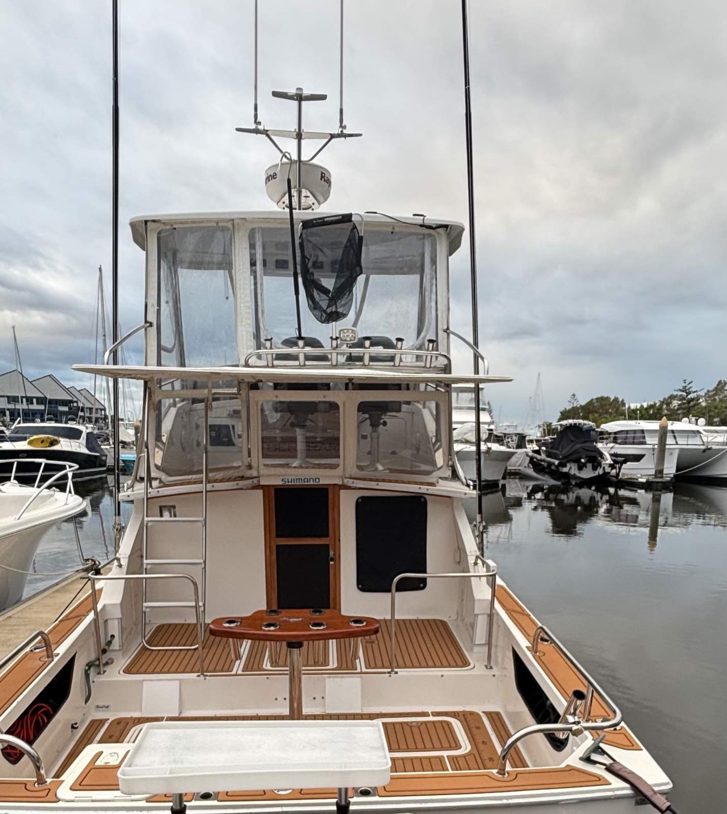 Bertram 28 Flybridge