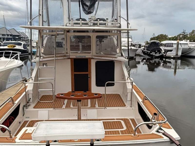 Bertram 28 Flybridge