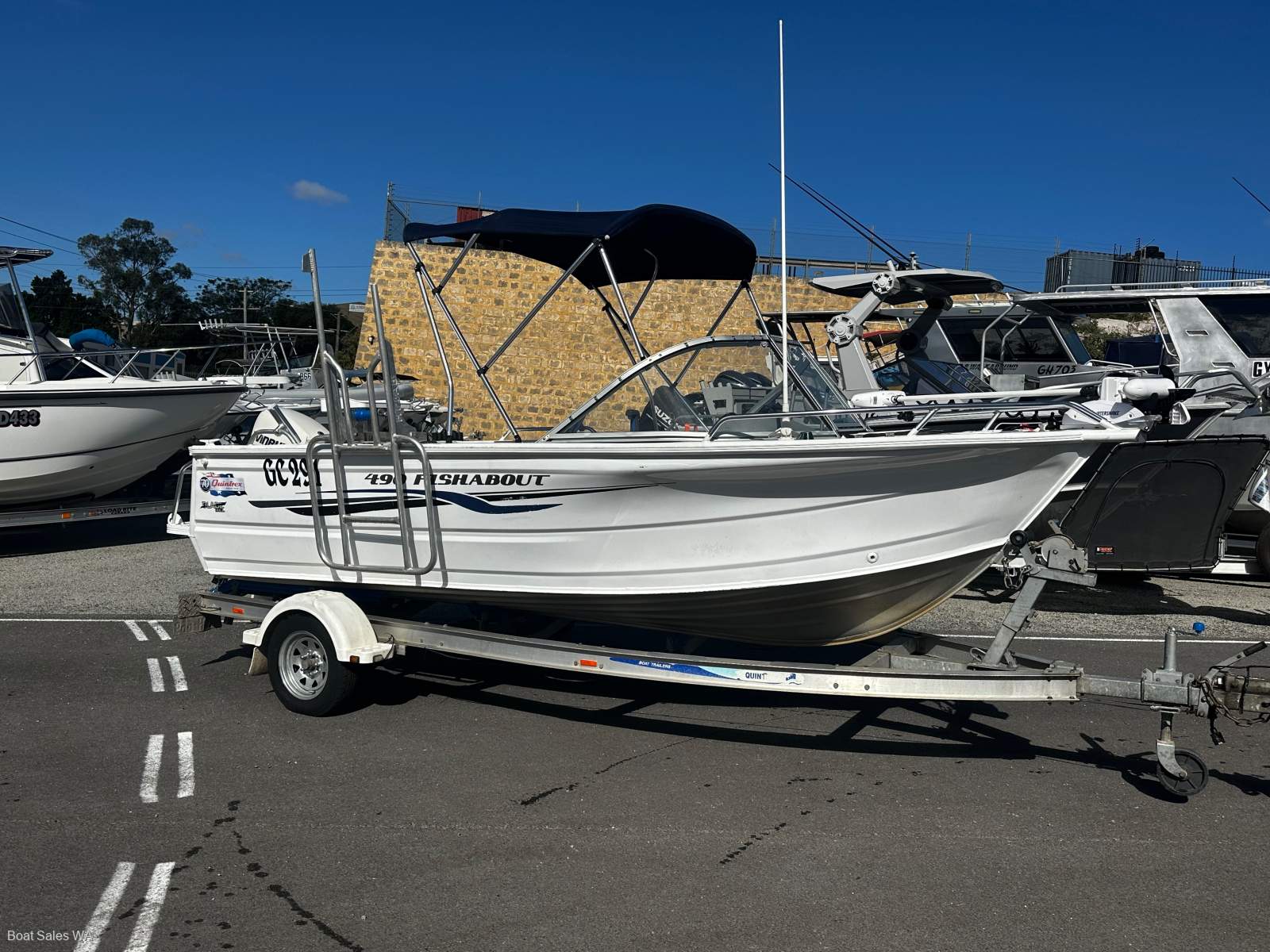 Quintrex 490 Fishabout Watersnake Geo-Spot GPS Electric Motor 65Lb motor
