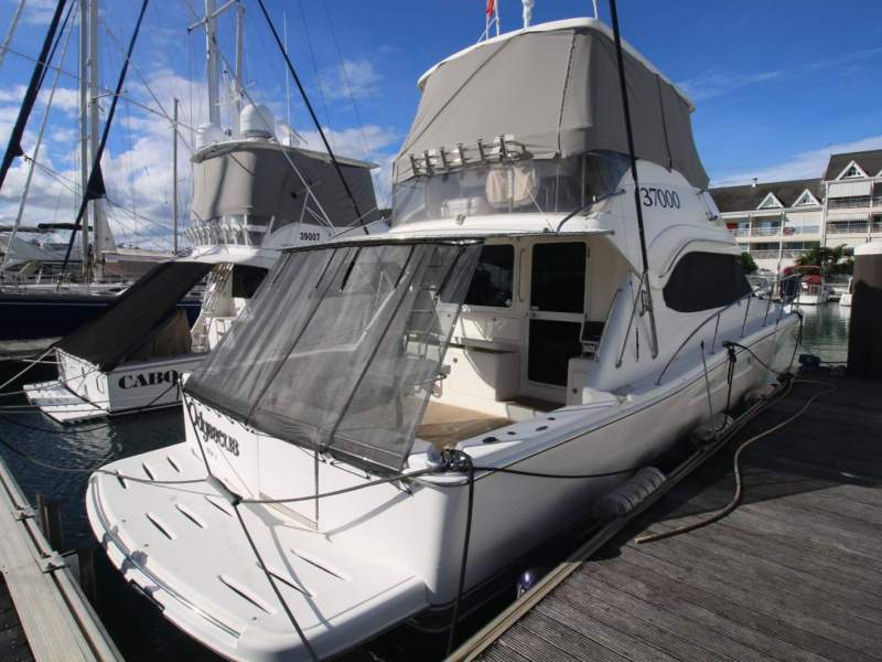 Riviera 47 Gen 2 Open Flybridge Fully equipped and perfectly maintained