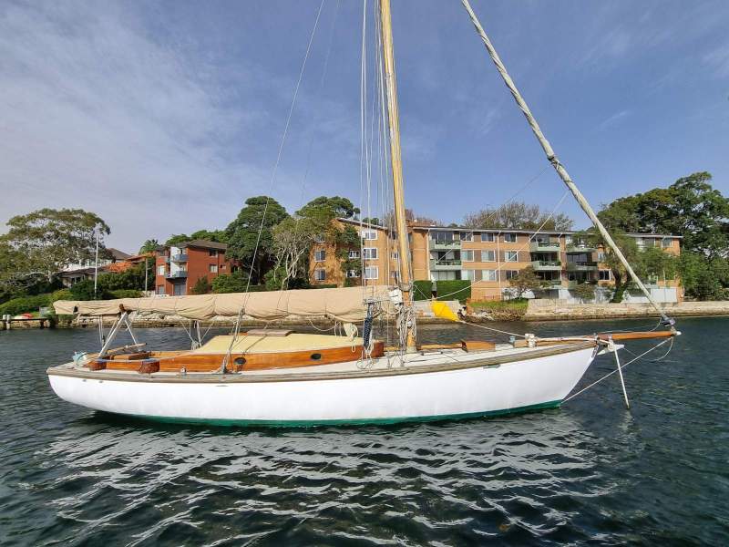 Charlie Peel Classic Yacht Sydney 30ft Cabin Cruiser