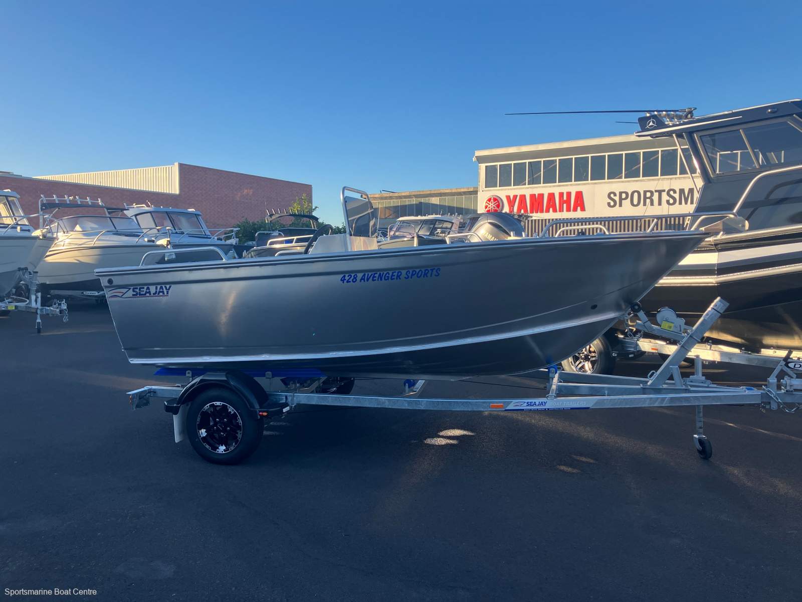 New Sea Jay 4.28 Avenger Sports Boat, Motor & Trailer Package