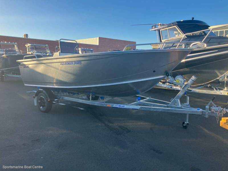 Sea Jay 4.68 Avenger Sports Boat, Motor, Trailer Package