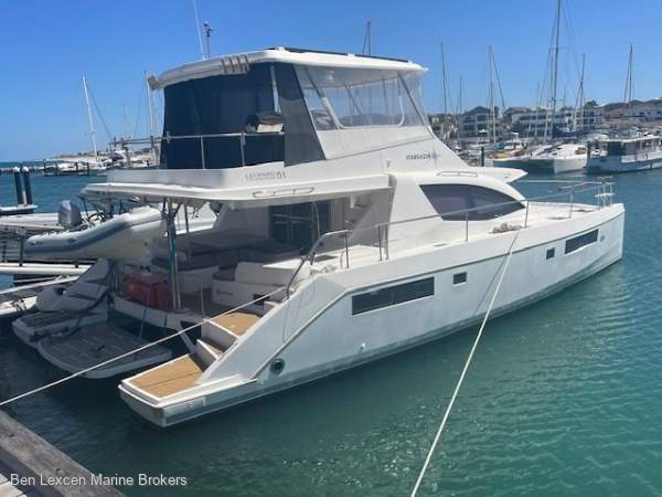 Leopard Catamarans 51 Powercat Flybridge OWNERS VERSION