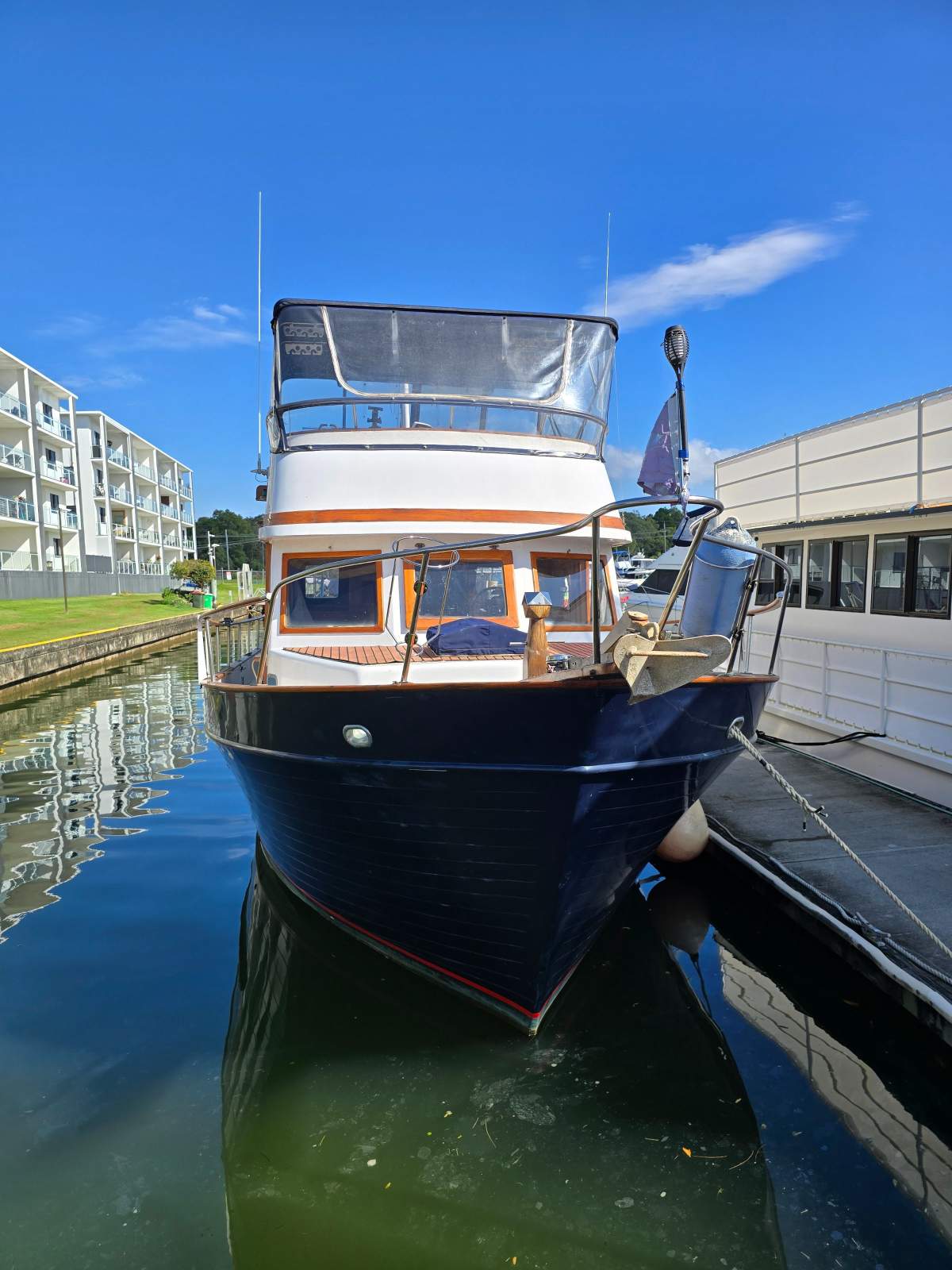 Gold Island 40 Sundeck