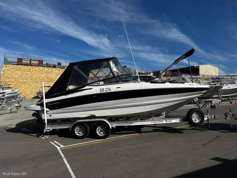 Crownline 240 Bow Rider Very neat & tidy vessel 5.7L MPI MERCRUISER 285HRS