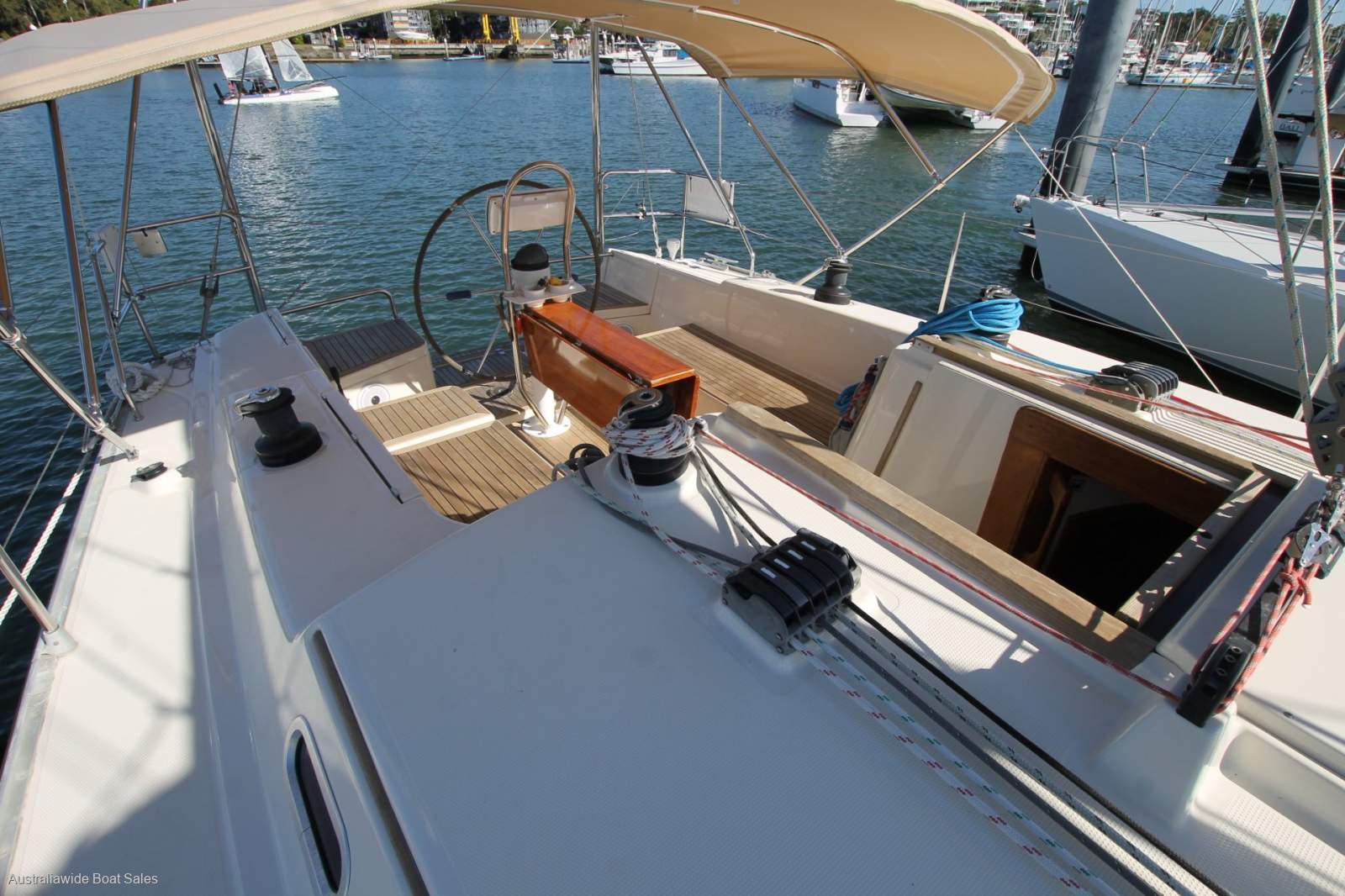 Hanse 411