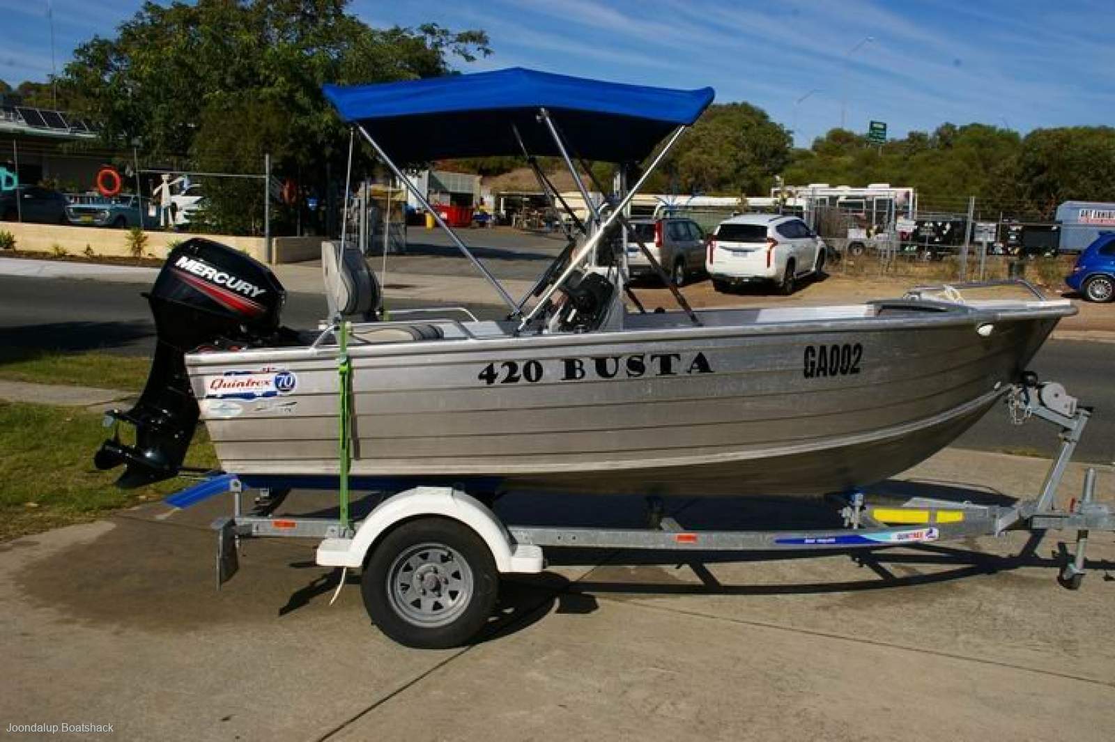 Quintrex 420 Busta Center Console 2015