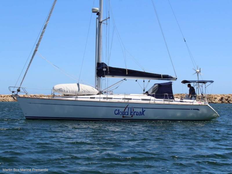 Bavaria 44