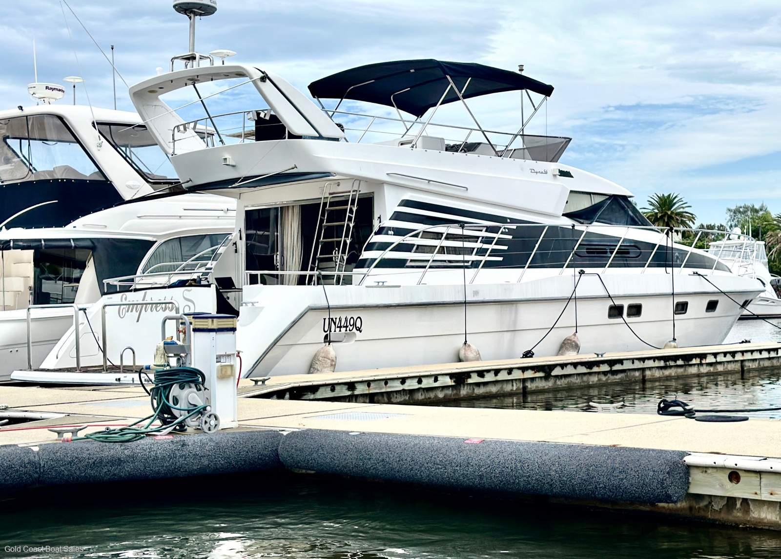 Dyna 58 Flybridge Motoryacht