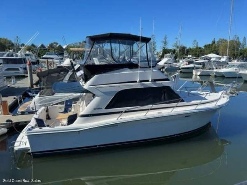 Riviera 3300 Flybridge