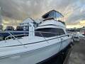 Riviera 3300 Flybridge