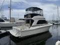 Riviera 3300 Flybridge