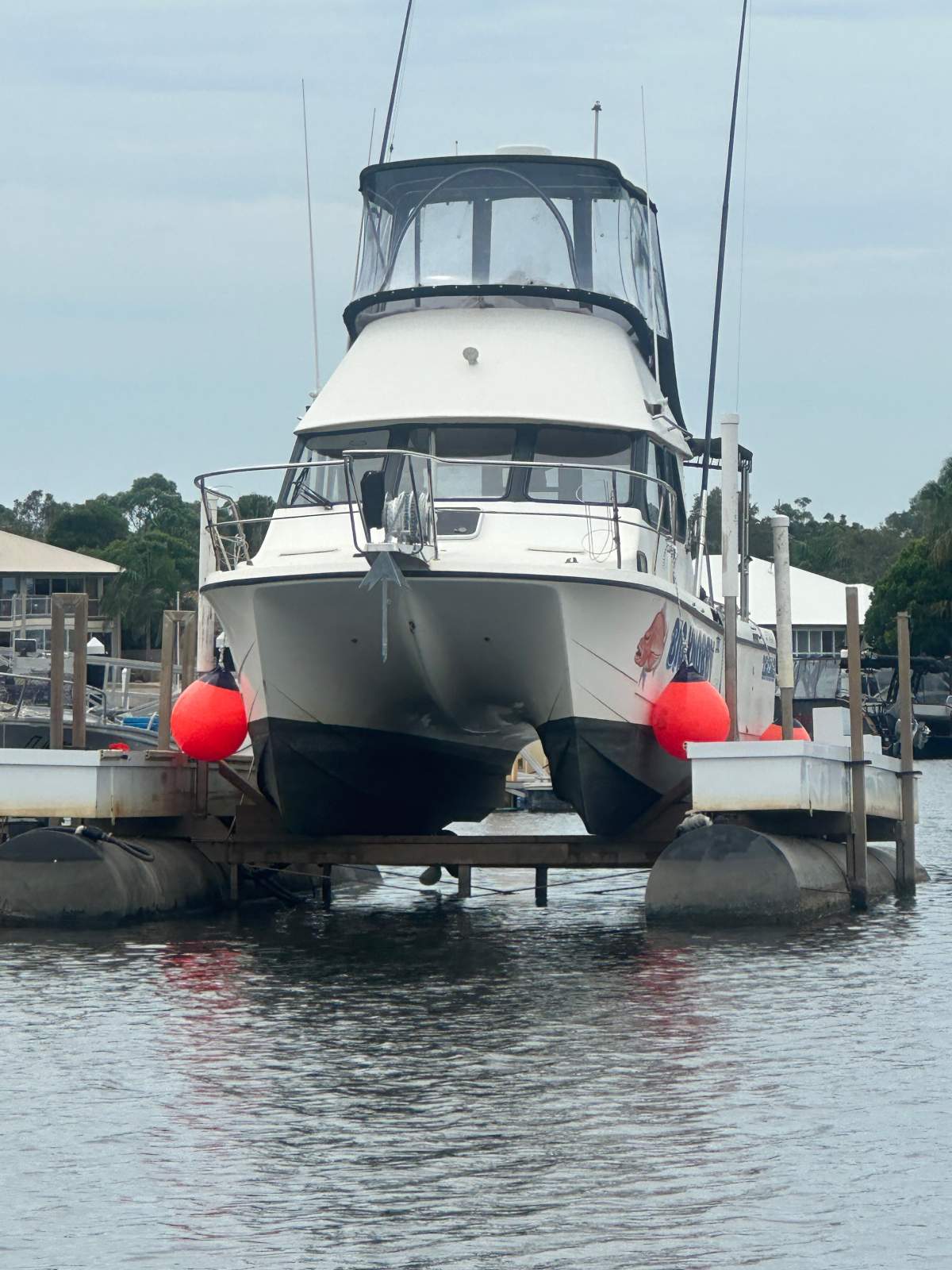 Kevlacat 32 Sports Fisherman Flybridge DUAL HELM.