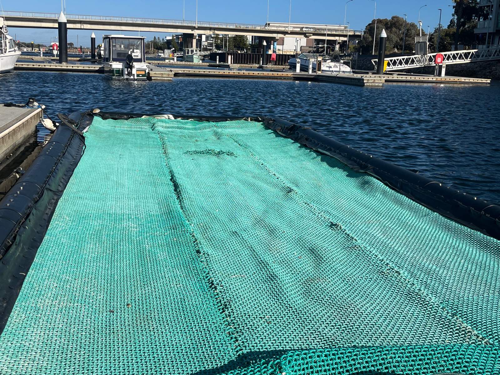 8.5m SeaPen in Good Condition
