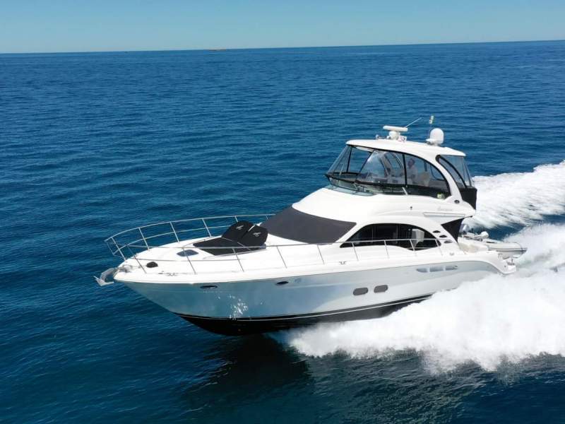 Sea Ray 52 Sedan Bridge