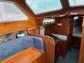 Phantom 40 Deck Saloon