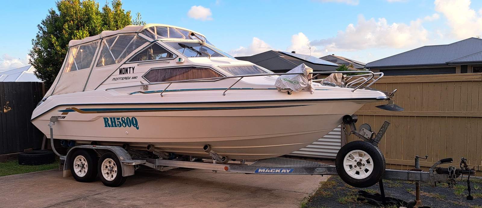 Whittley Monterey 580