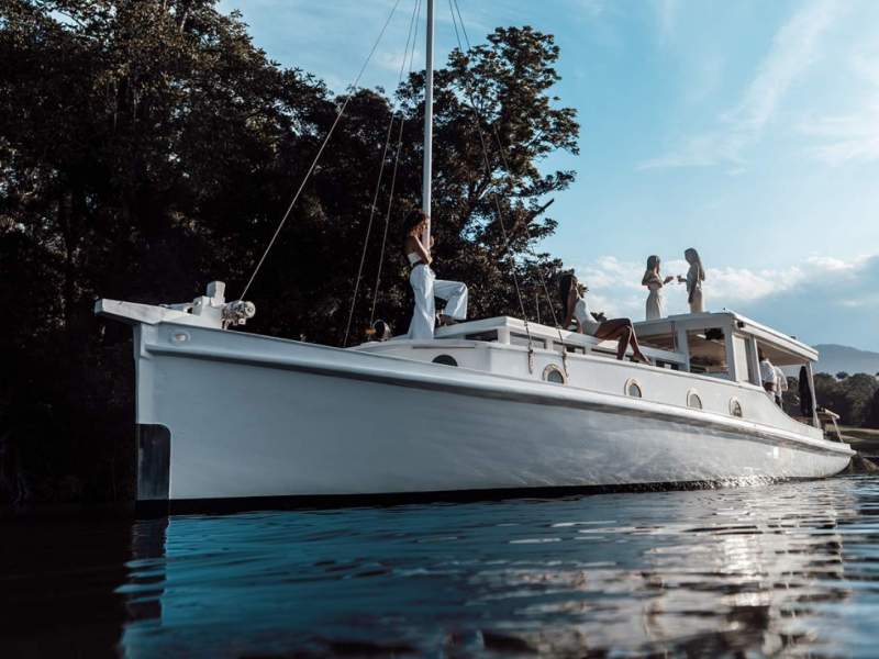 J. H Whereat. Moreton Bay Cruiser - 41ft