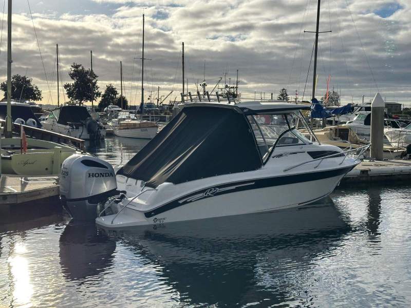 Revival 640 Offshore Hard Top