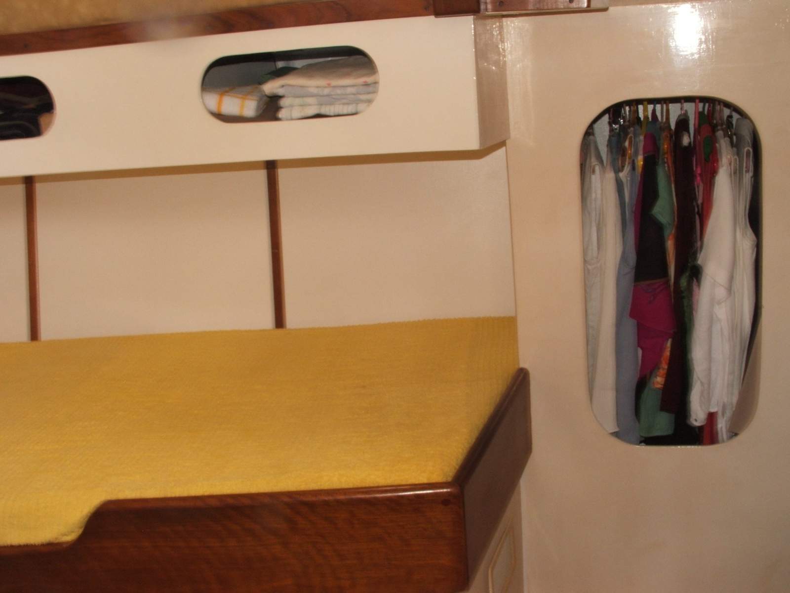 Custom Designed by Jean Roux - Sydney:Aft Port side dble cabin